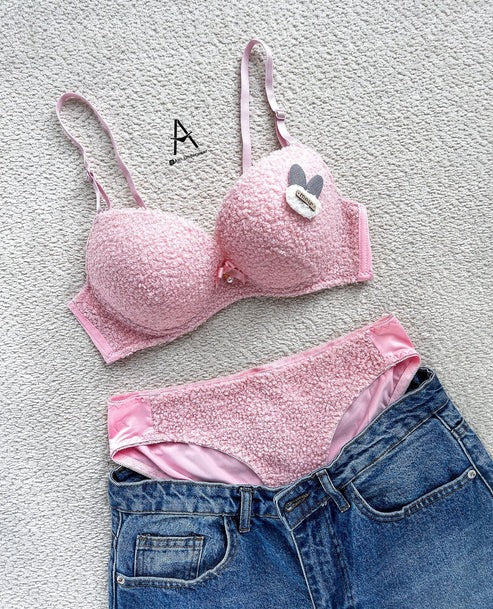 Premium Imported Plush Design Bra & Panty Set – Sexy & Comfortable