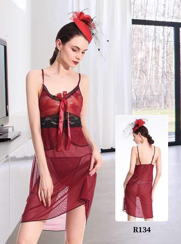 Short Romantic Nighty for Women β Elegant & Comfortable Sleepwear