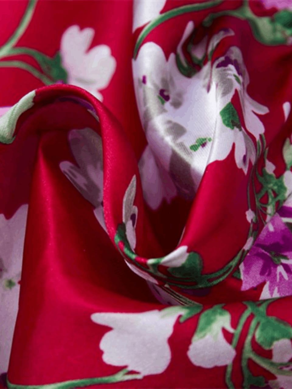 Floral Lace Cami Set – Elegant & Comfortable Sleepwear