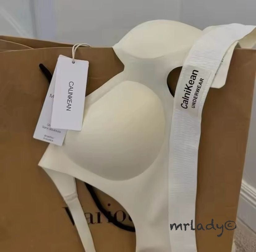 Calvin Klein Design Bra & Panty Set – Removable Pads