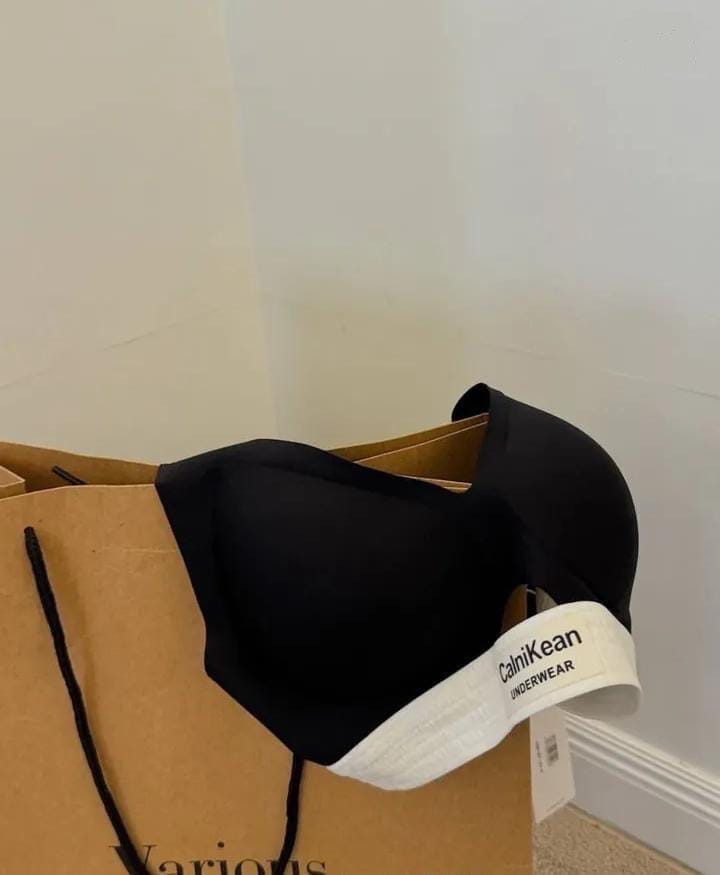 Calvin Klein Design Bra & Panty Set – Removable Pads