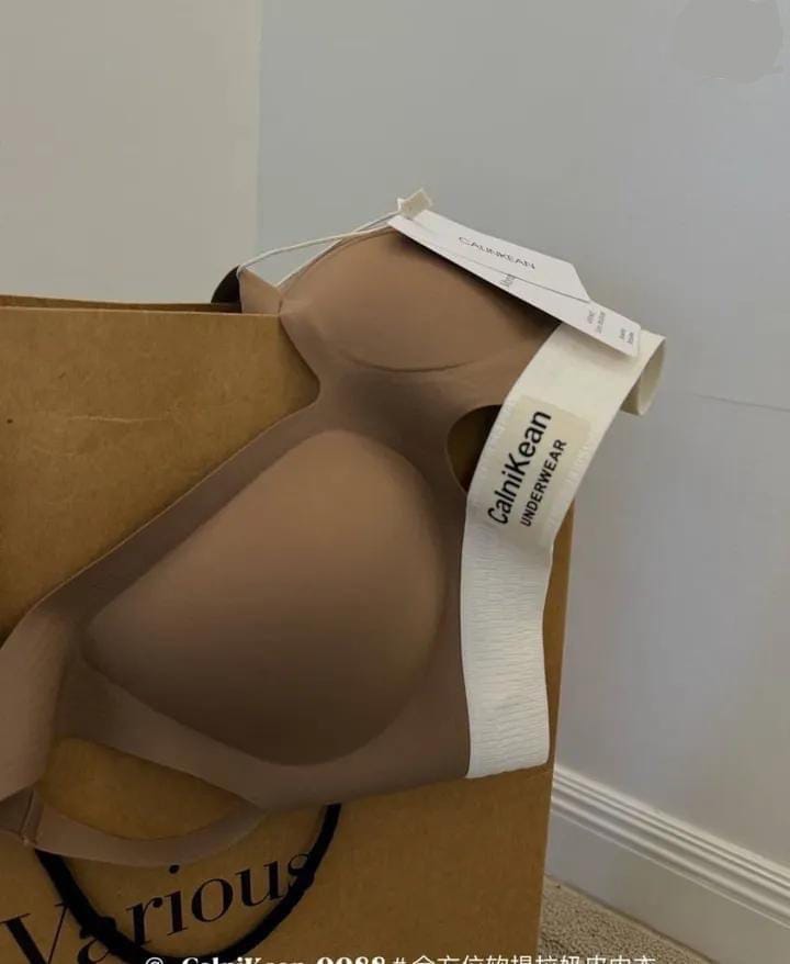 Calvin Klein Design Bra & Panty Set – Removable Pads